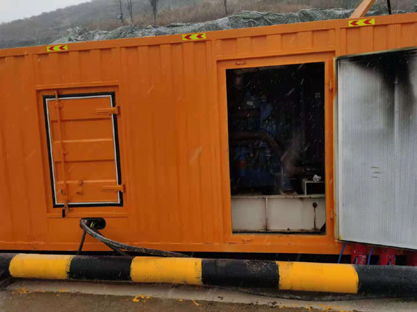 盐边发电机出租 柴油发电机组电压低报警怎么办？