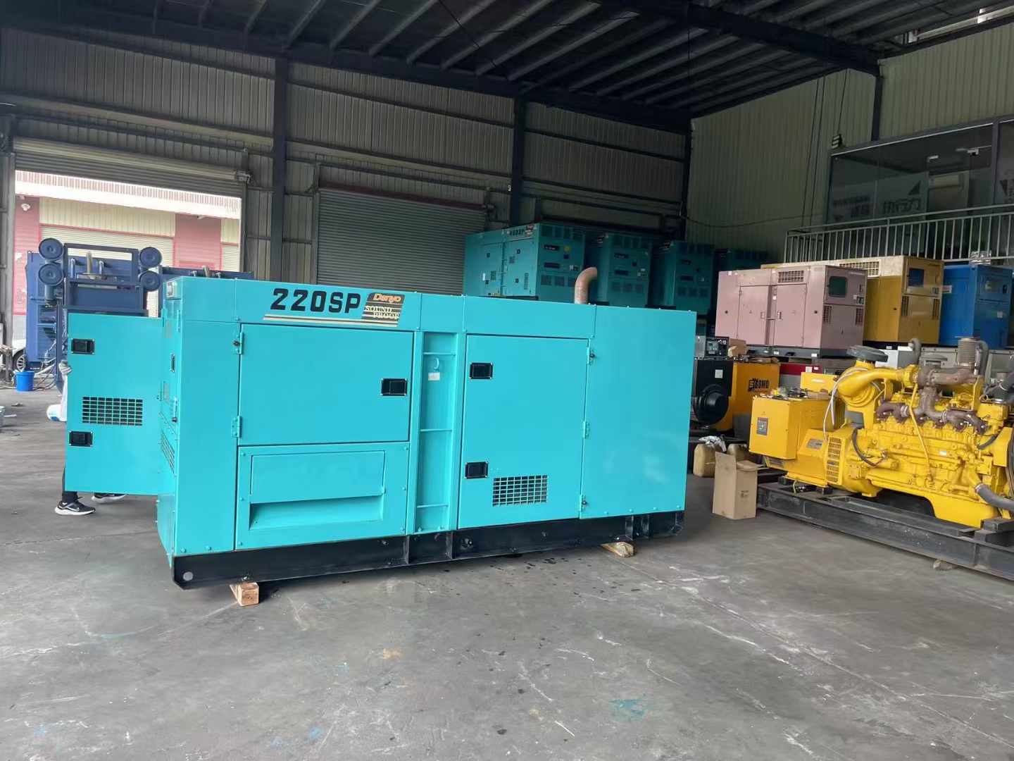 盐边800kW 柴油发电机的输出电流波动范围是多少？